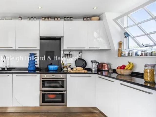 Apartment for rent in Oval, Greater London