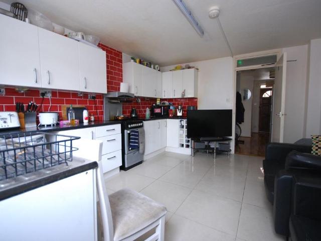 House for rent in Oval, Greater London
