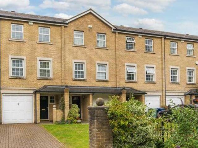House for sale in The Slade, Oxfordshire