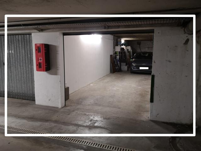 Garage vente à Mandelieu-la-napoule