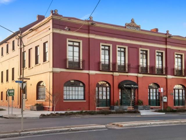 Townhouse for sale in Goulburn