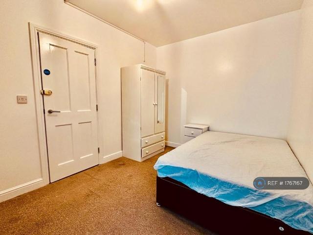 House for rent in Clapham, Greater London