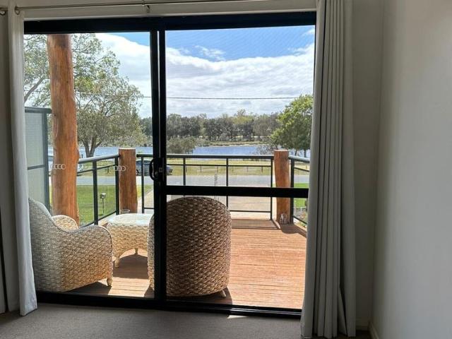 Room for rent in Parklands, Western Australia