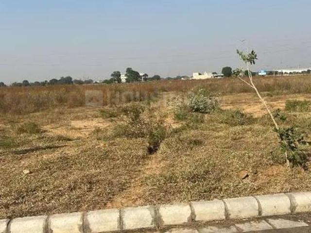 Land for sale in Hariana