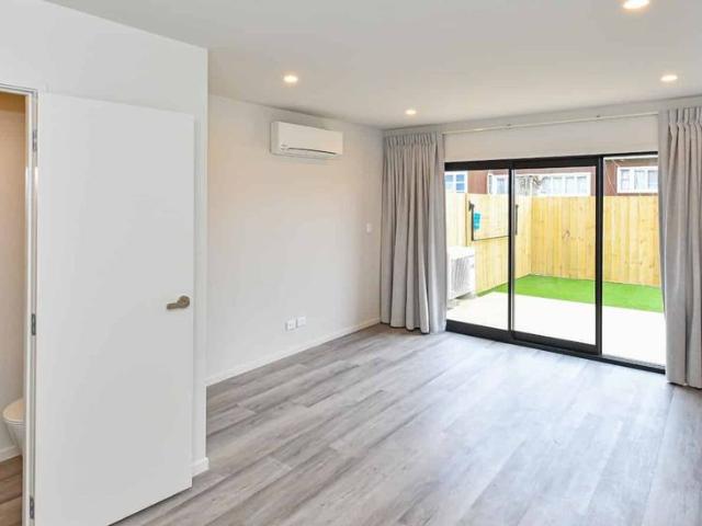 Townhouse for rent in Owhata