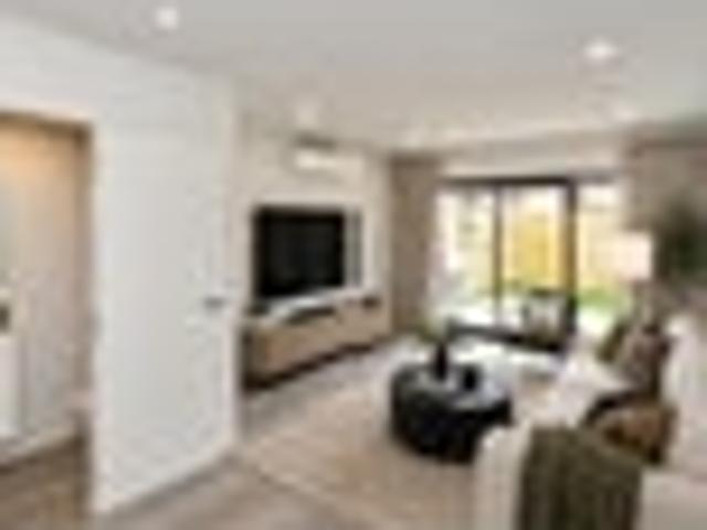 Townhouse for rent in Owhata
