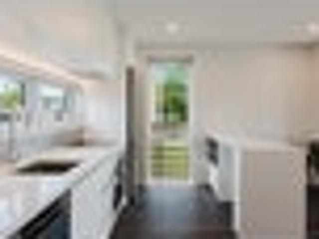 Townhouse for rent in Owhata