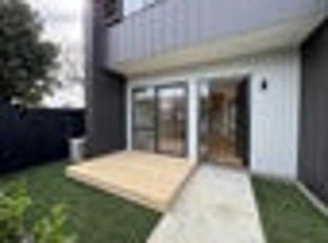 Townhouse for rent in Owhata