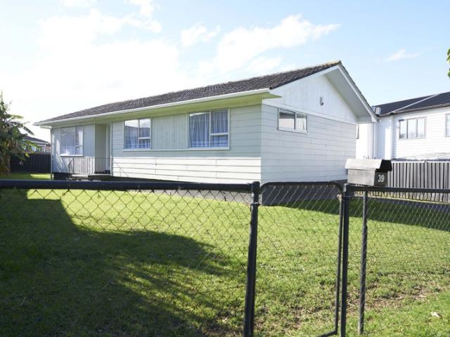 House for rent in Owhata, Oroua County