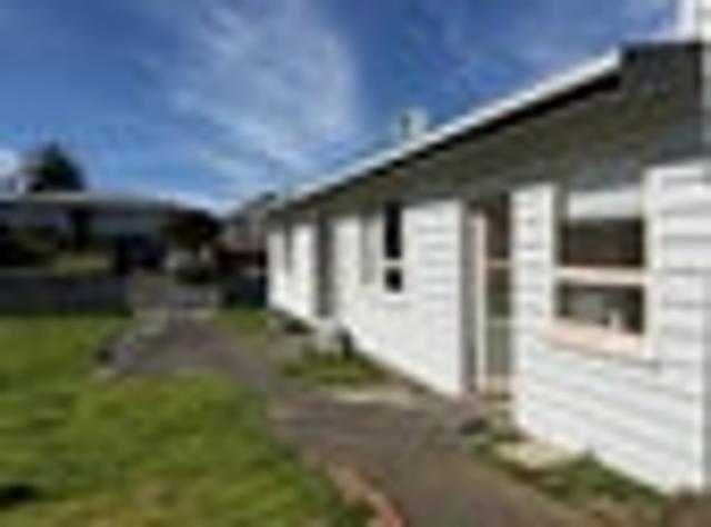 House for rent in Owhata, Oroua County