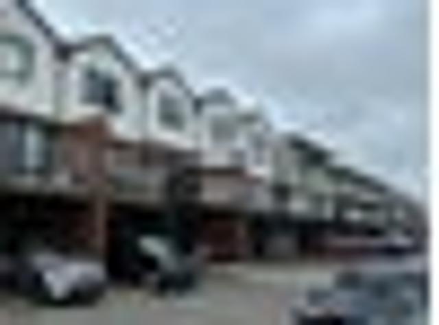 Townhouse for rent in Owhata, Oroua County