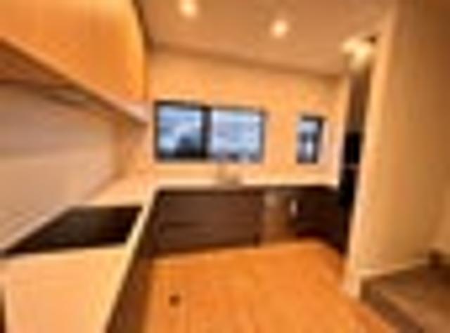 Townhouse for rent in Owhata