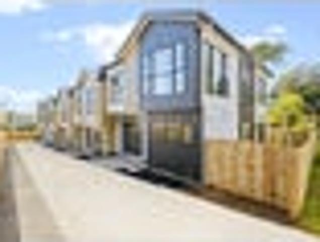 Townhouse for rent in Owhata