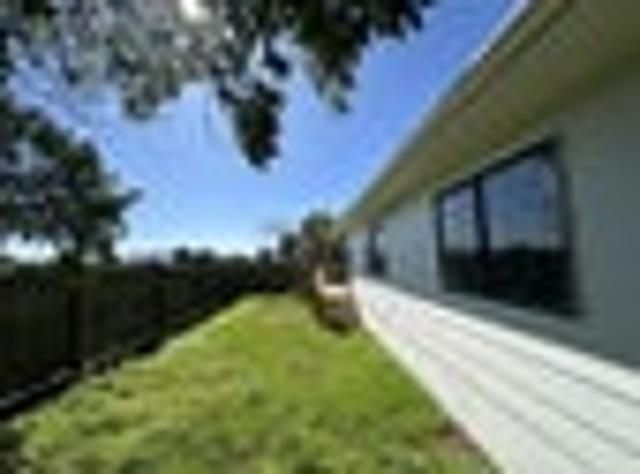 House for rent in Owhata, Oroua County