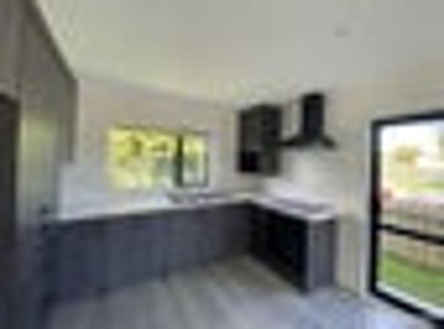 Townhouse for rent in Owhata, Oroua County