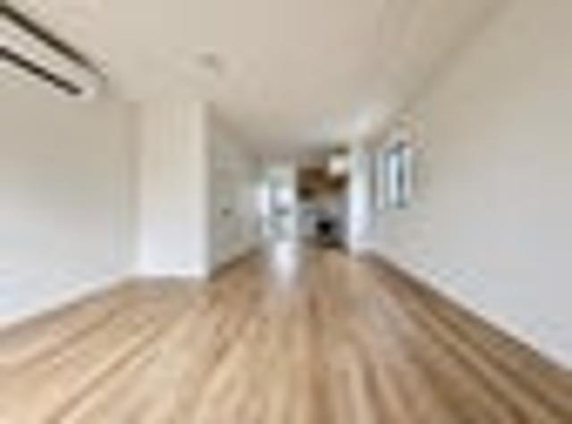 Townhouse for rent in Owhata