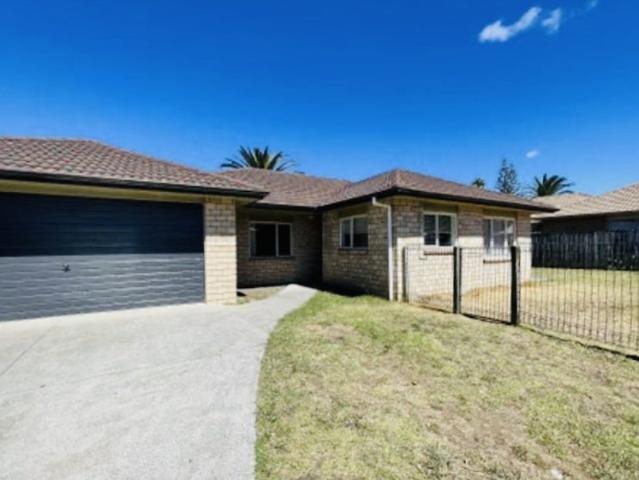 House for rent in Owhata, Oroua County
