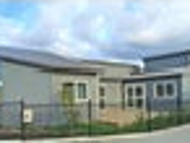 Townhouse for rent in Owhata