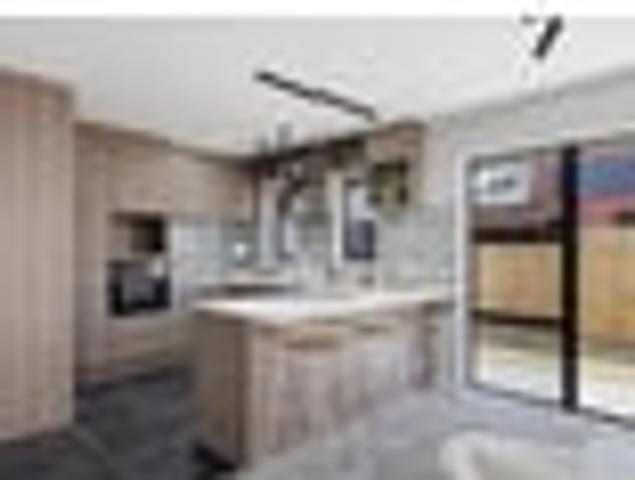 Townhouse for rent in Owhata