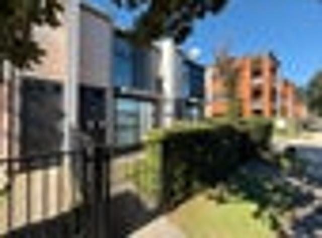Townhouse for rent in Owhata