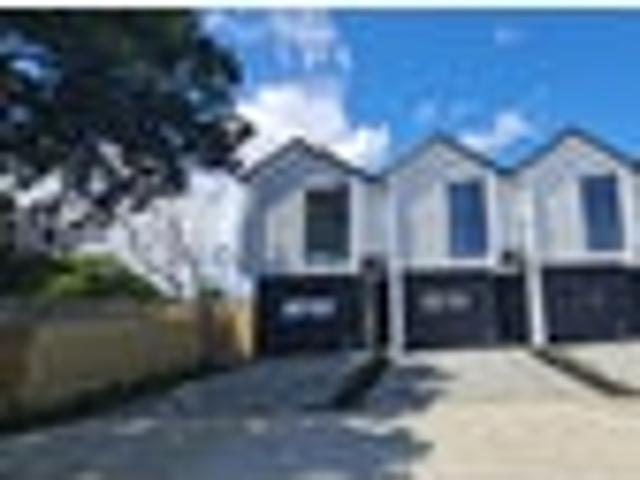Townhouse for rent in Owhata