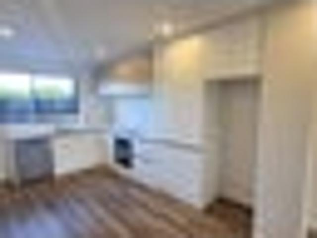 Townhouse for rent in Owhata