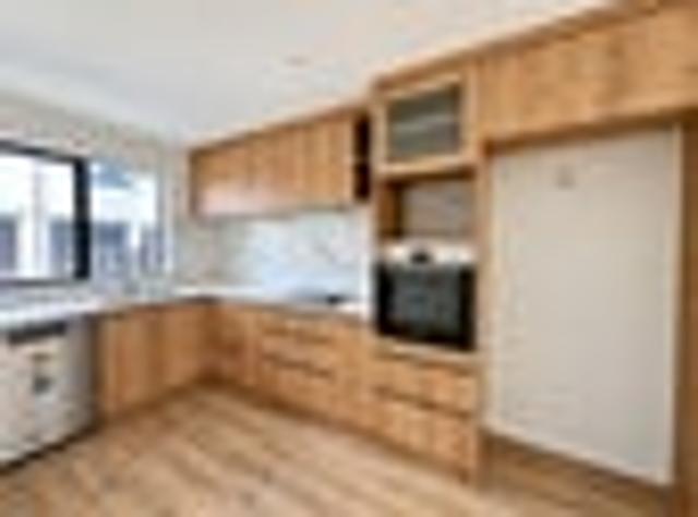 Townhouse for rent in Owhata, Oroua County
