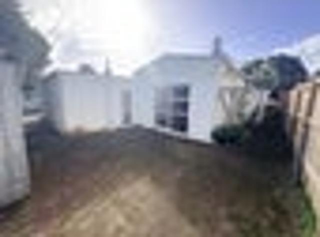 House for rent in Owhata