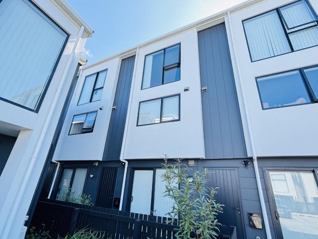 House for rent in Owhata, Oroua County