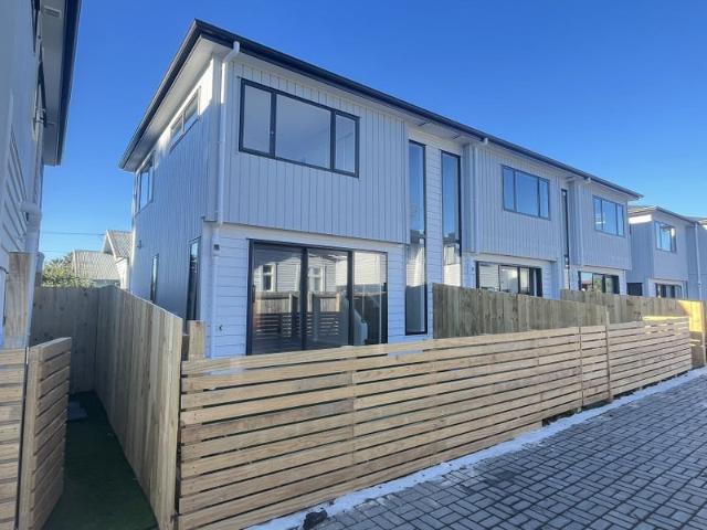 House for rent in Owhata, Oroua County