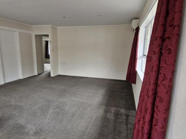 House for rent in Owhata, Oroua County