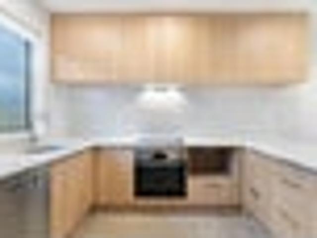 Townhouse for rent in Owhata, Oroua County