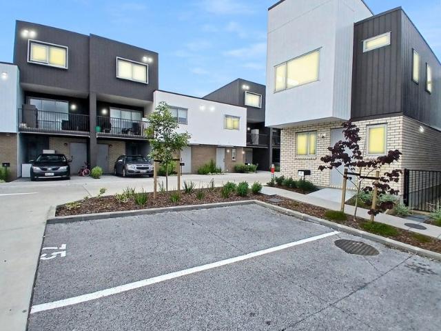 House for rent in Mana Moana Landing, Māngere-Ōtāhuhu