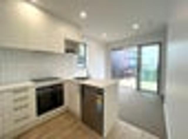 Townhouse for rent in Owhata