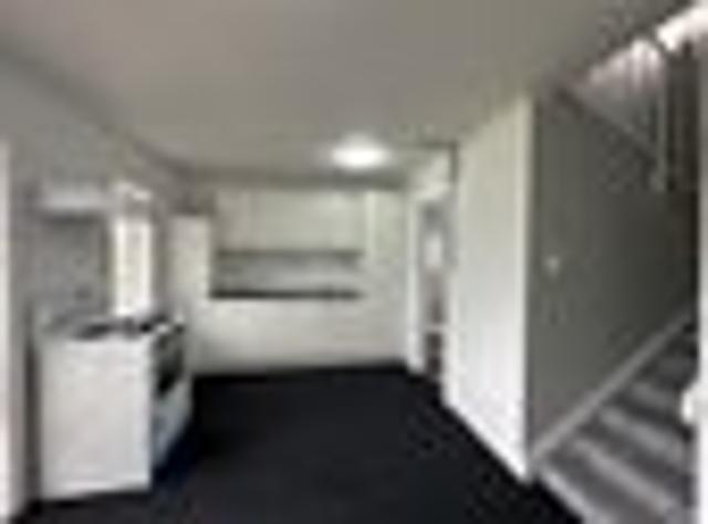 House for rent in Owhata