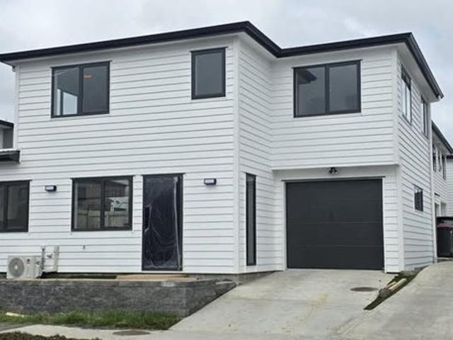 House for rent in Owhata, Oroua County