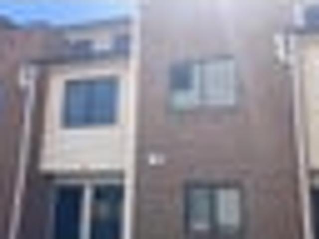 Townhouse for rent in Owhata, Oroua County