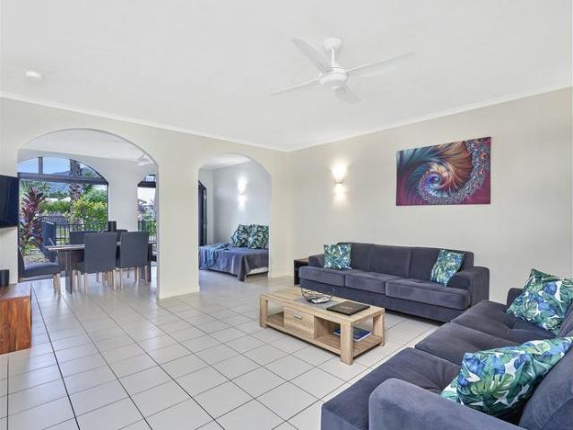 Apartment for rent in Palm Cove, Queensland
