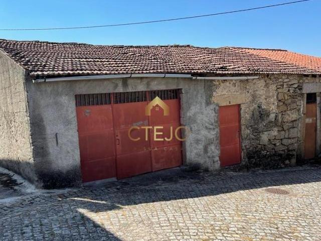 Casa venda em Mourilhe, Viseu