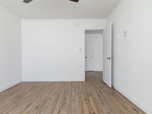 Apartment for rent in Canoga Park, California