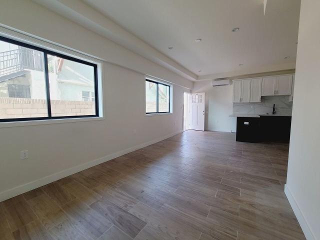Apartment for rent in Exposition Park, Los Angeles