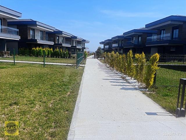 Manisa içerisinde satılık Villa