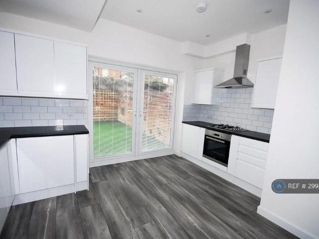 House for rent in Roselands, Eastbourne