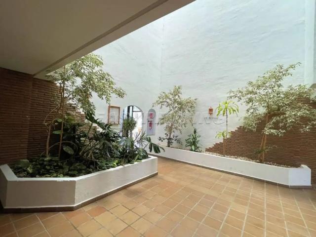 Apartamento en alquiler en Castillo de la Duquesa, Costa del Sol Occidental
