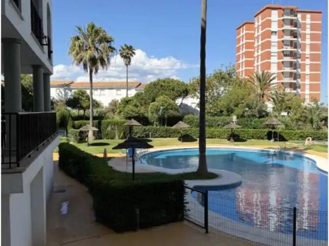 Apartamento en alquiler en Castillo de la Duquesa, Costa del Sol Occidental