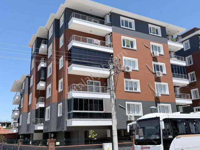 Akhisar, Manisa içerisinde satılık mülk
