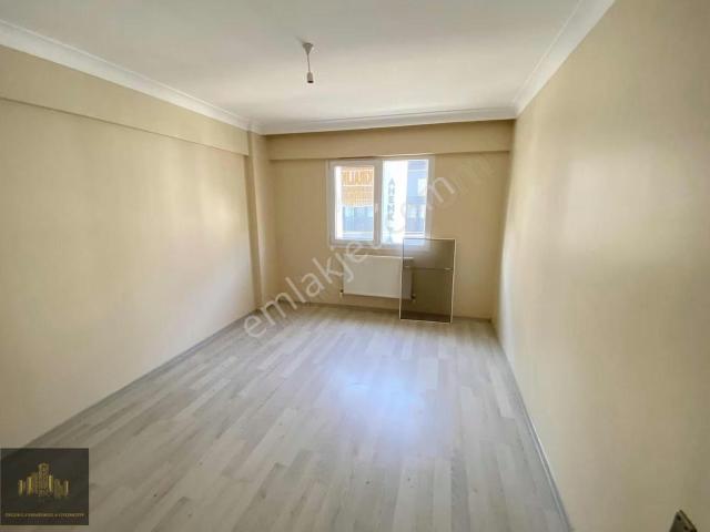 Akhisar, Manisa içerisinde kiralık mülk