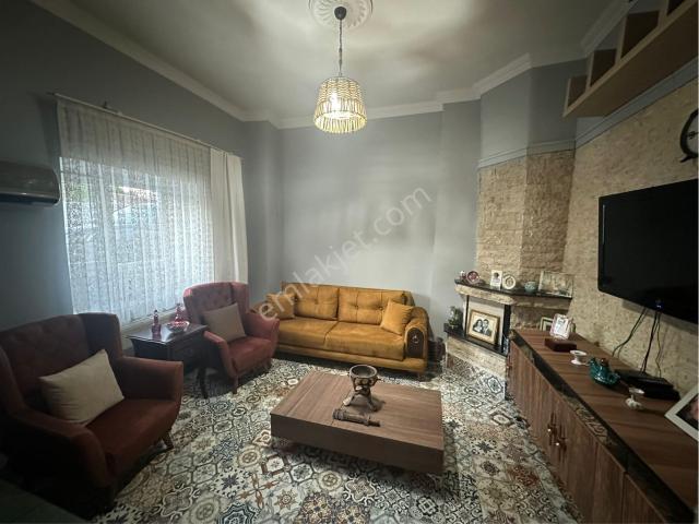 Manisa içerisinde satılık Bahce kati