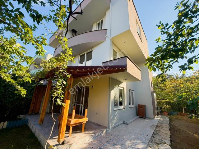 Güzelyurt Mah., Yunusemre içerisinde kiralık Villa