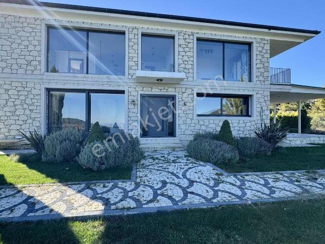 Manisa içerisinde satılık Villa